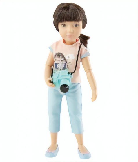 Käthe Kruse tienerpop met fototoestel 23 cm